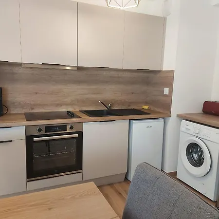 Moderne A Avec Parking Securise - Fr-1-776-117 아파트 아르젤레쉬르메르