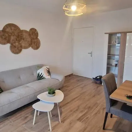 4 Pers A Avec Clim, Wifi Et Parking - Fr-1-776-117 *